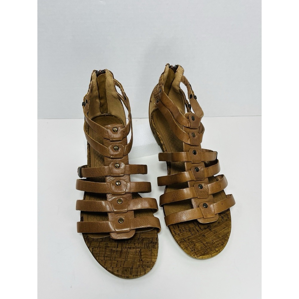 Baretraps Sandal Womens 9M Gweneth‎ Gladiator Brown Stud Sandals Leather EUC